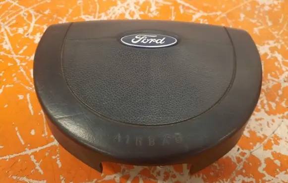 Ford Fusion Steering wheel airbag A042B85