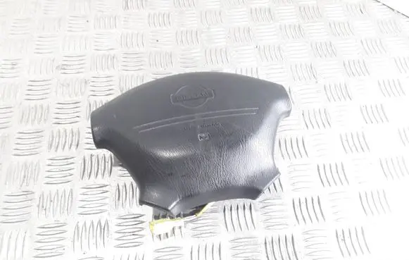 Nissan Almera Steering wheel airbag