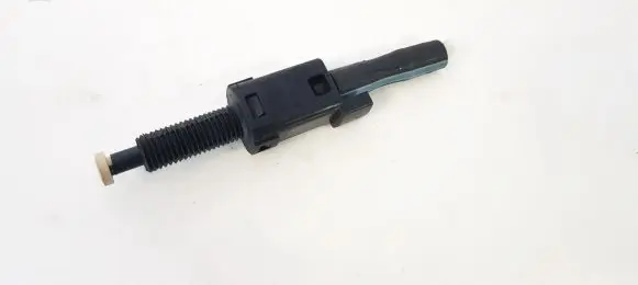 Audi A6 S6 C5 4B Brake pedal sensor switch 811907343b