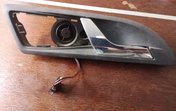 Skoda Octavia Mk2 (1Z) Front door interior handle 1Z0837248