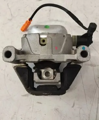Audi A6 S6 C7 4G Engine mount bracket 4G0199381KK
