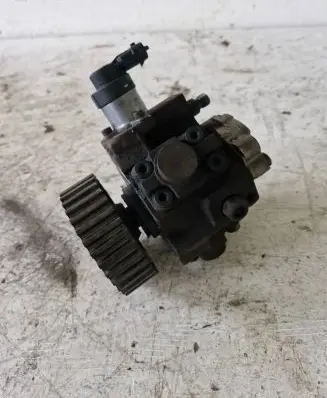 Citroen Berlingo Fuel injection high pressure pump 9683703780A 0445010102