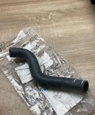 Volkswagen Caddy Engine coolant pipe/hose 2K0121073A