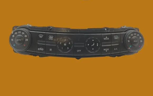 Mercedes-Benz E W211 Climate control unit 2118300390