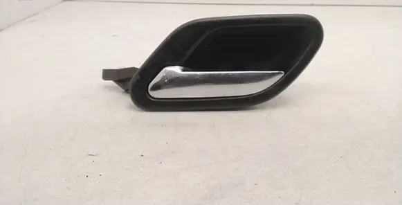 BMW 5 E39 Rear door interior handle 81255150