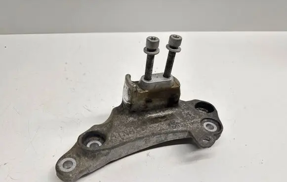Peugeot 308 Gearbox mounting bracket 9813721980