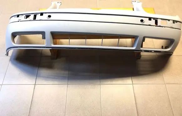Volkswagen Golf IV Front bumper