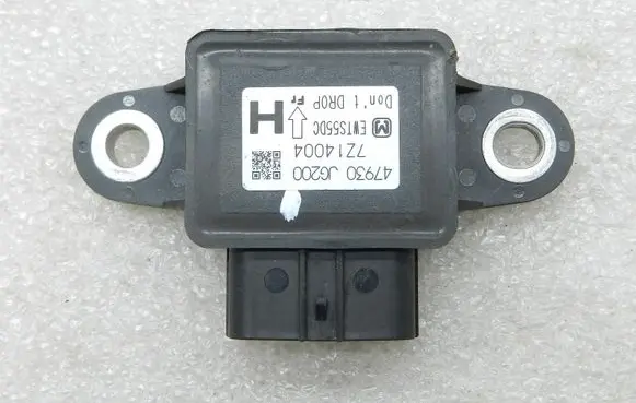 Nissan X-Trail T31 ESP acceleration yaw rate sensor 47930JG200