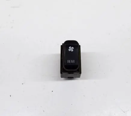 Mitsubishi Pajero Other switches/knobs/shifts