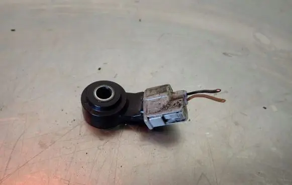 Subaru Justy Detonation knock sensor 