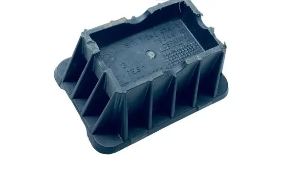 BMW i3 Jacking socket point 51717042974 7042974
