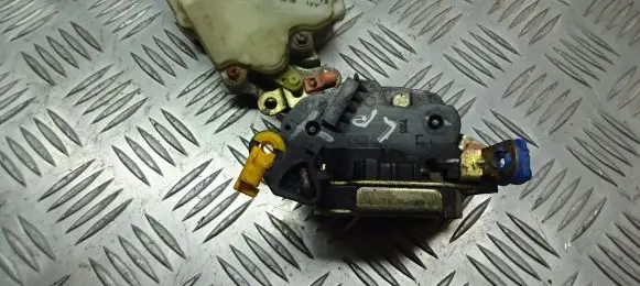 Nissan Almera Tino Front door lock 8055361U66