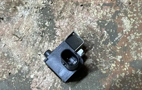 BMW 5 F10 F11 Airbag deployment crash/impact sensor 9224177 0816442 120803