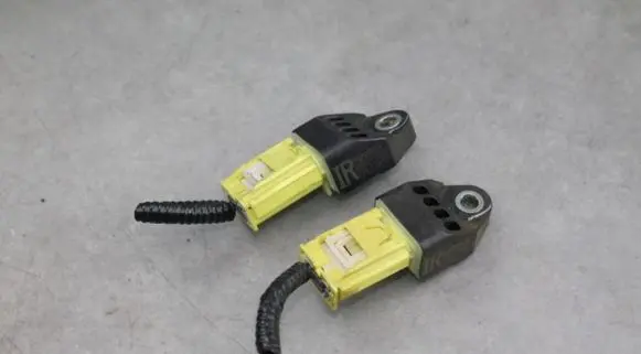 Lexus CT 200H Airbag deployment crash/impact sensor 8983112020 IR8983112020