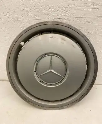 Mercedes-Benz E W124 R15 wheel hub/cap/trim 1244010924