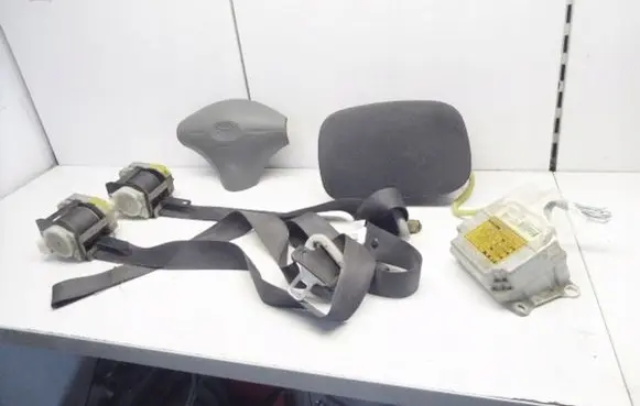 Toyota Yaris Airbag set with panel 89170-52040