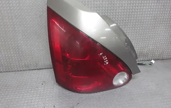 Nissan Maxima A34 Rear/tail lights