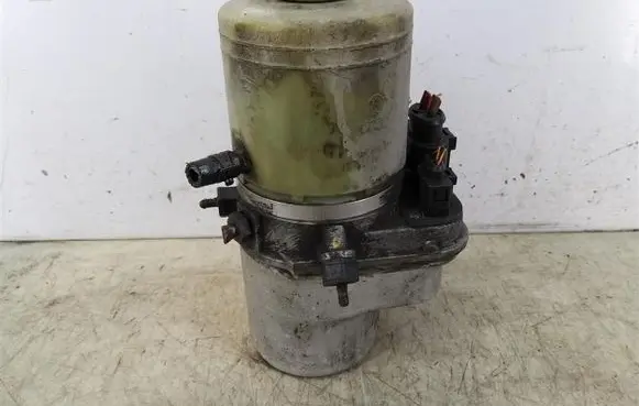 Seat Ibiza III (6L) Power steering pump 6Q0423156M