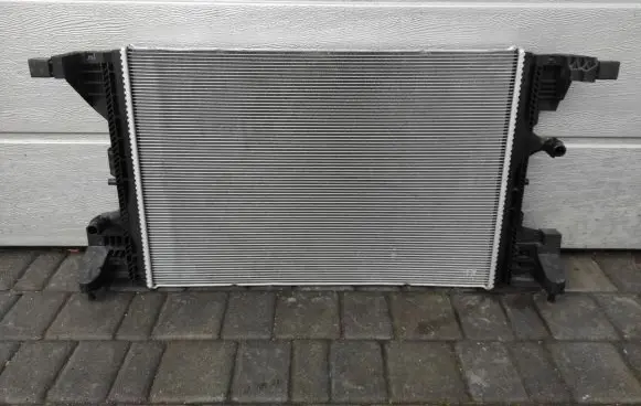 Mercedes-Benz GLB x247 Coolant radiator A2475003800