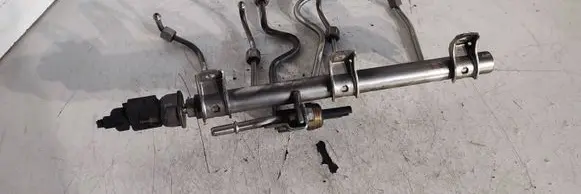 BMW 3 E92 E93 Fuel main line pipe 7582474