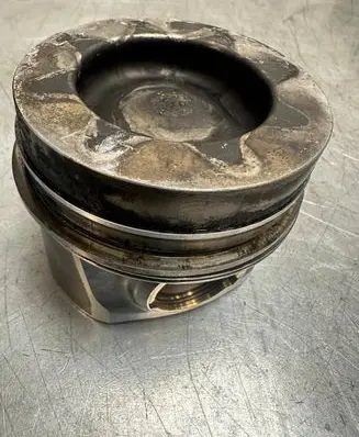 Volkswagen Transporter - Caravelle T6 Piston 81L137