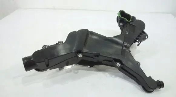 Audi A2 Breather/breather pipe/hose 057102772F