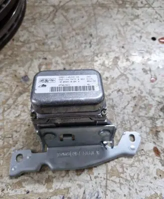 Volvo S40 ESP acceleration yaw rate sensor 3M5T14B296AB 10098501044 W576E13AIX