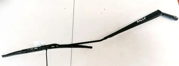 Peugeot 206 Front wiper blade arm