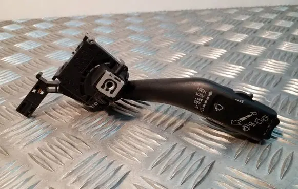 Volkswagen Golf VI Wiper control stalk 1K0953519J