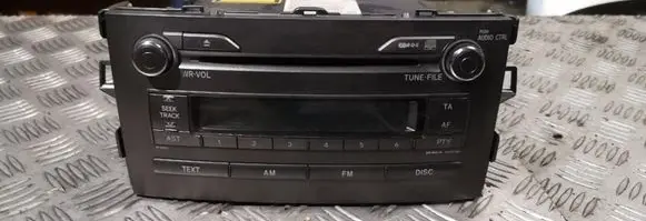 Toyota Auris 150 Radio/CD/DVD/GPS head unit 8612002520