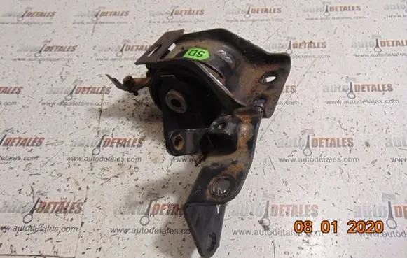 Toyota Corolla Verso AR10 Engine mount bracket