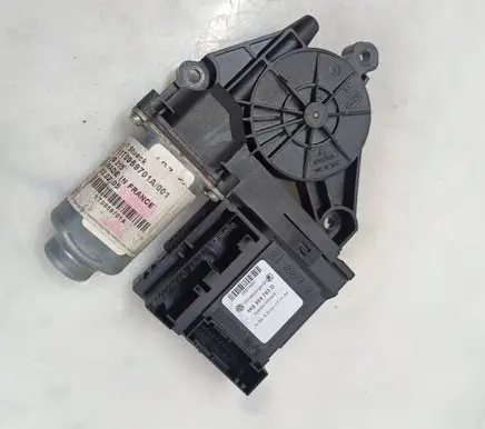 Volkswagen Touran I Front door window regulator motor 1K0959793D 1T0959701A