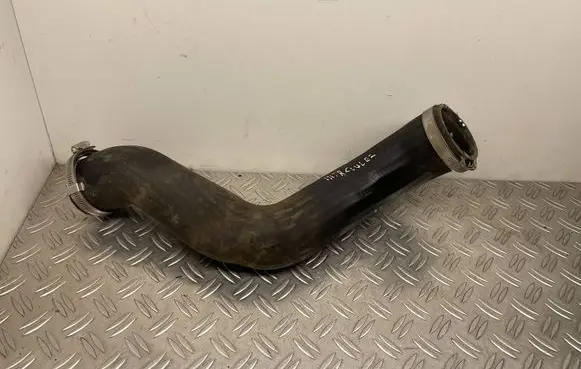 Intercooler hose/pipe