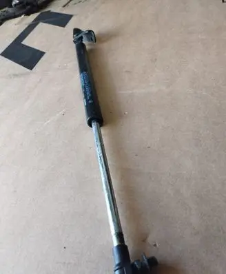 Mitsubishi ASX Tailgate/trunk strut/damper