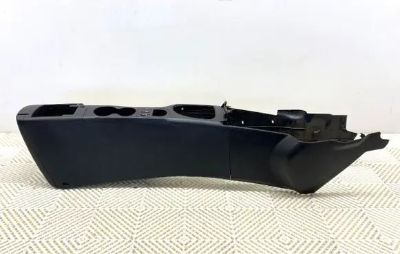Nissan Qashqai Center console 68920JD900