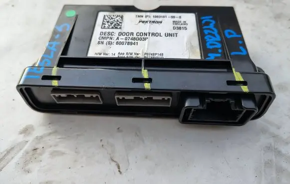 Tesla Model S Door control unit/module 1003101-00-E