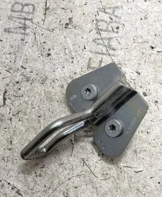 BMW X3 F25 Loading door lock loop/hook striker 7211294