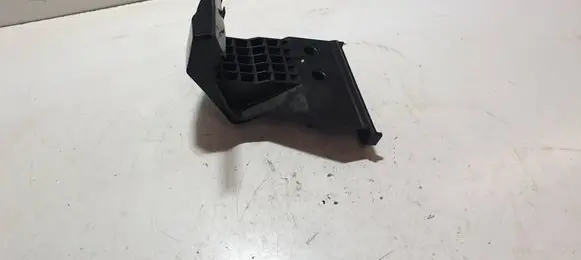Volvo XC40 Battery bracket 32132861 8890082169