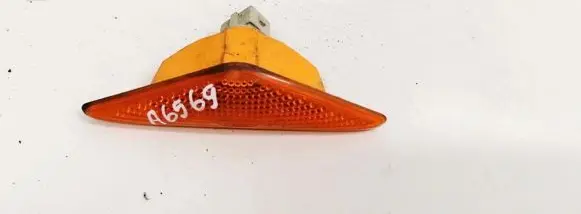 Ford Focus Front fender indicator light XS4H3K354A XS4H3K354-A
