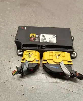 Opel Insignia B Airbag control unit/module 13518658 812586170 8110100000000X
