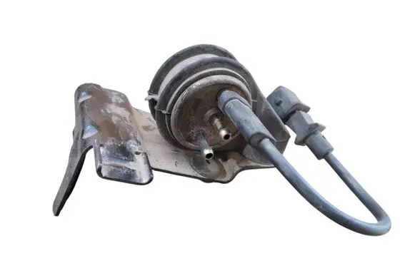 Volvo S70 V70 V70 XC Valve vacuum 9180686