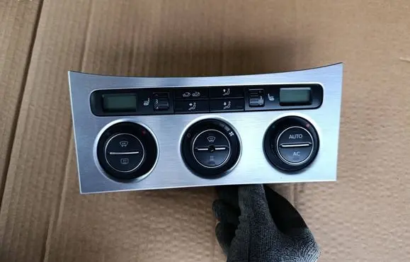 Volkswagen PASSAT B6 Climate control unit