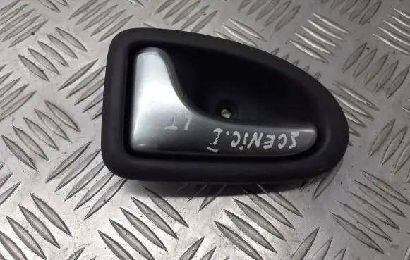 Renault Scenic I Rear door interior handle trim 8200028994