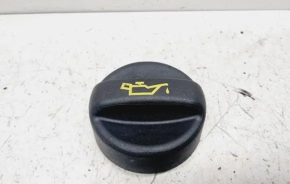 Peugeot 3008 II Oil filler cap 1180S5 9674157180 9670015080