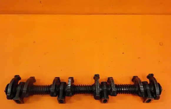 Land Rover Discovery Camshaft LEWY