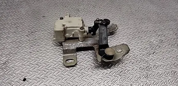 Volkswagen Golf IV Tailgate boot lock/latch motor 1J9827425D