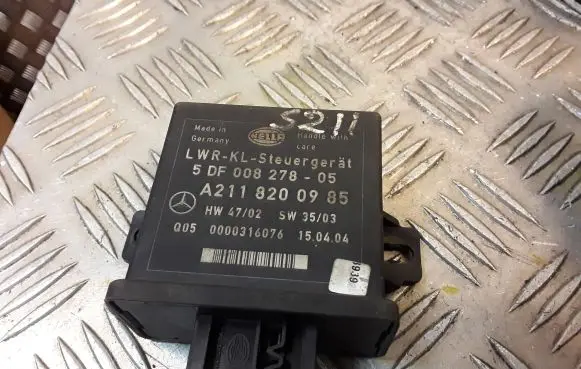 Mercedes-Benz E W211 Light module LCM 2118200985 A2118200985