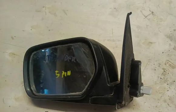Mitsubishi Outlander Front door electric wing mirror 