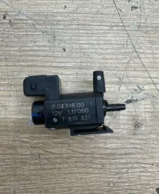 BMW 6 F06 Gran coupe Turbo solenoid valve 70231800 7810831