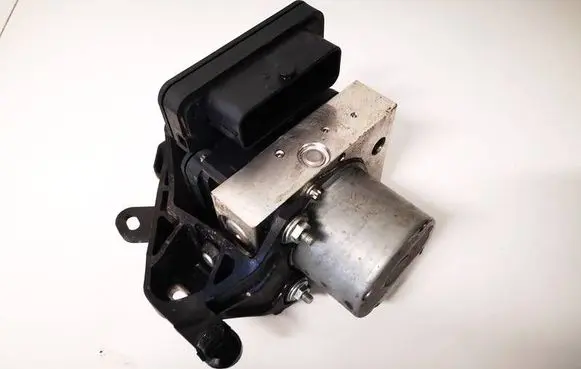 Tesla Model Y ABS Pump 104474500b